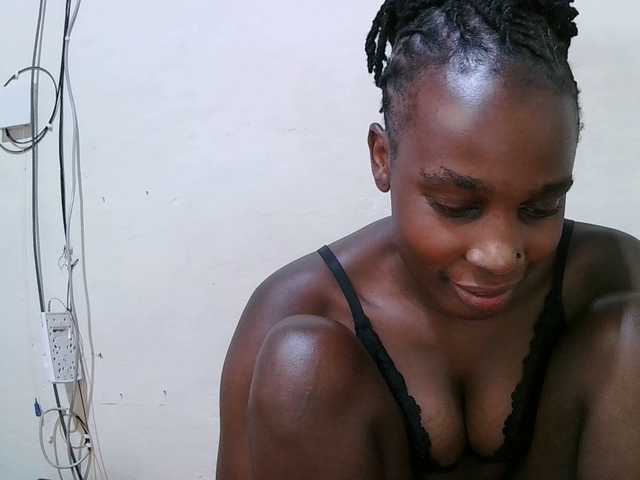 pritty-amber's BongaCams show and profile