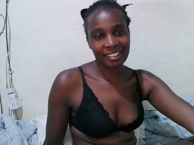 pritty-amber's BongaCams show and profile