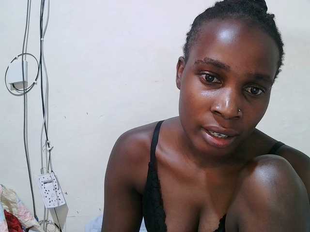 pritty-amber's BongaCams show and profile