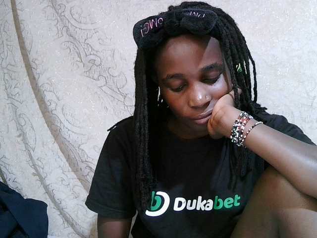 pritty-amber's BongaCams show and profile