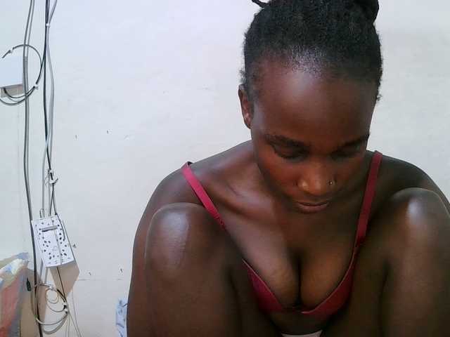 pritty-amber's BongaCams show and profile