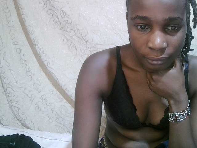 pritty-amber's BongaCams show and profile