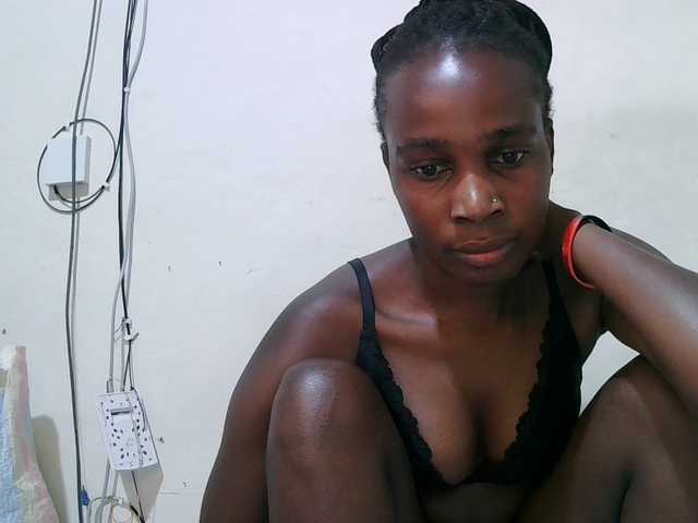 pritty-amber's BongaCams show and profile