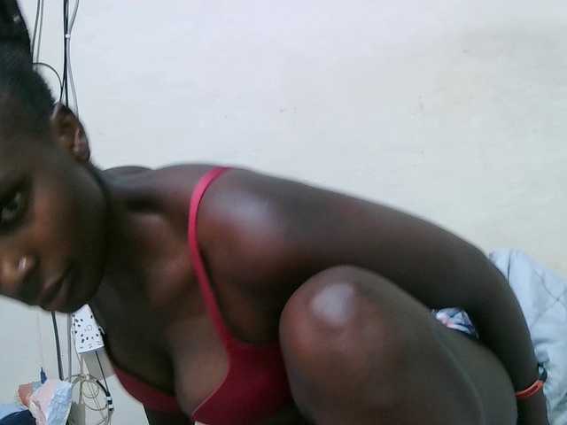 pritty-amber's BongaCams show and profile