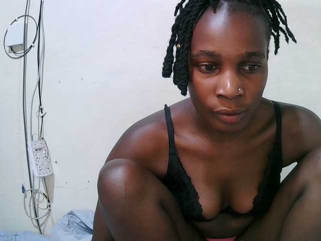 pritty-amber's BongaCams show and profile