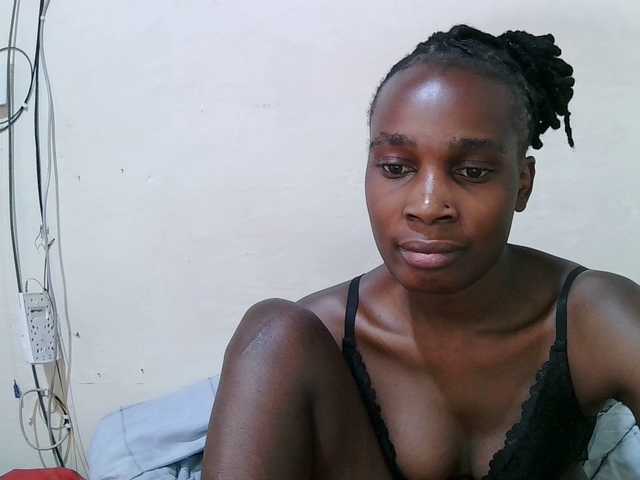 pritty-amber's BongaCams show and profile