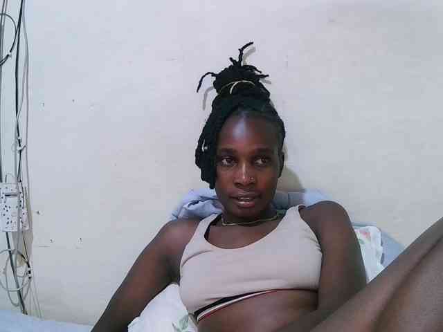 pritty-amber Live Webcam on BongaCams