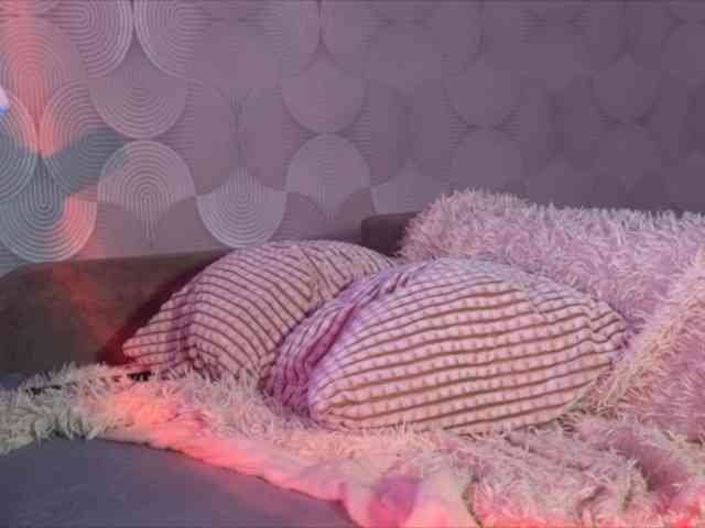 little_BlowBunny webcam