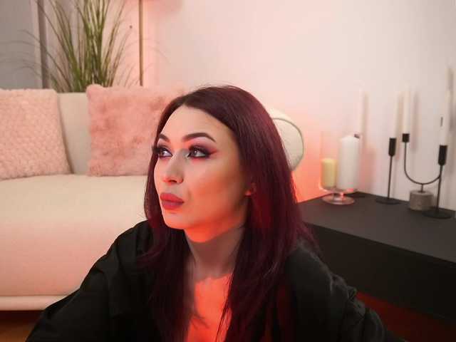 elianafoxx's BongaCams show and profile