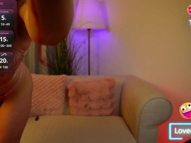 elianafoxx's BongaCams show and profile