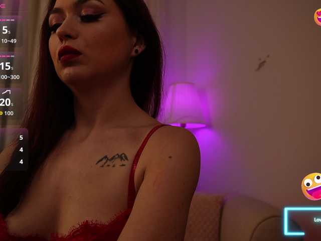 elianafoxx's BongaCams show and profile