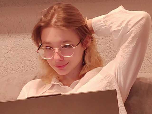 SilvaDevil's BongaCams show and profile