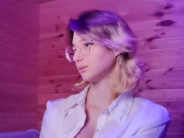 SilvaDevil's BongaCams show and profile