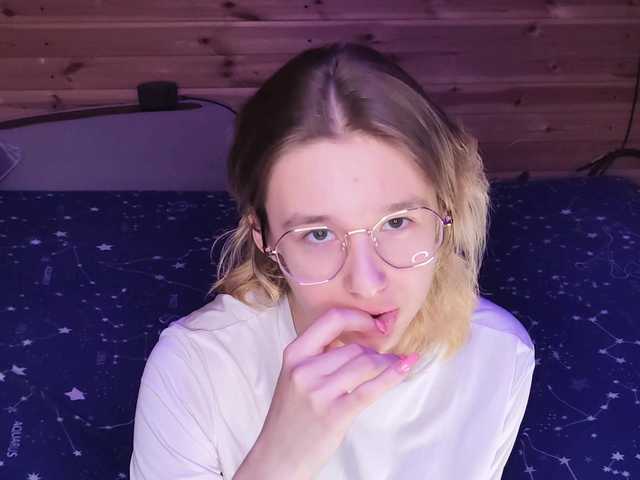 SilvaDevil's BongaCams show and profile