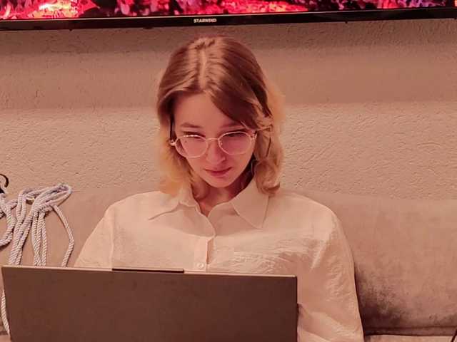 SilvaDevil's BongaCams show and profile