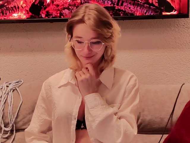 SilvaDevil's BongaCams show and profile