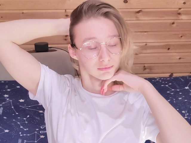 SilvaDevil's BongaCams show and profile