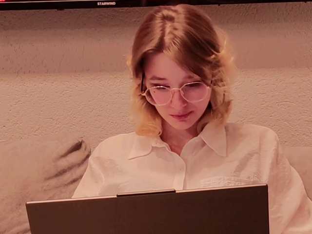 SilvaDevil's BongaCams show and profile