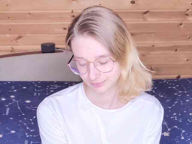 SilvaDevil Live Webcam on BongaCams