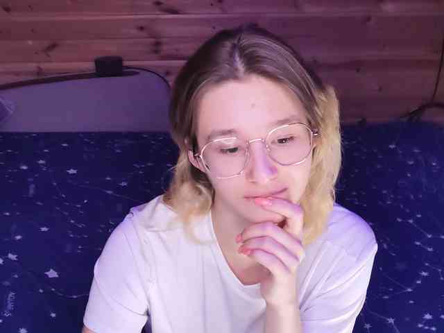 SilvaDevil Live Webcam on BongaCams