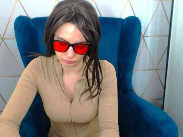 CarliDesire webcam