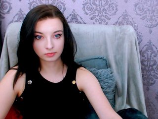 VirginLuna Porn Show