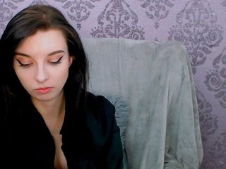 VirginLuna Porn Show