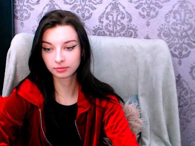 VirginLuna's BongaCams show and profile