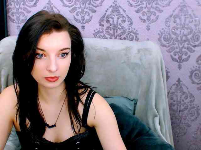 VirginLuna webcam