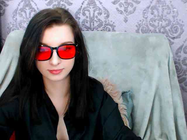 VirginLuna webcam