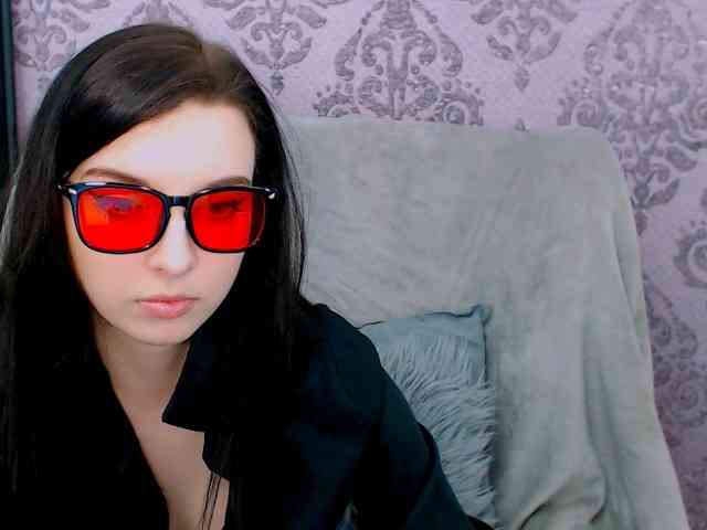 VirginLuna webcam