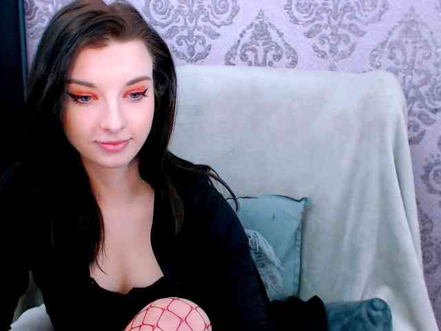 VirginLuna webcam