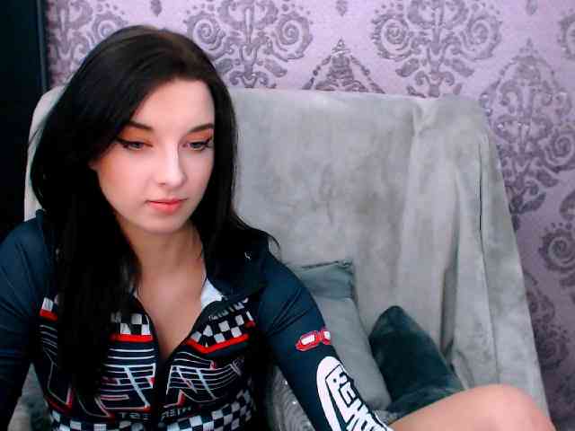 VirginLuna webcam