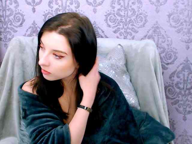 VirginLuna webcam