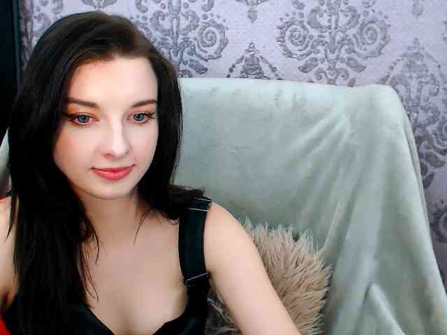 VirginLuna webcam