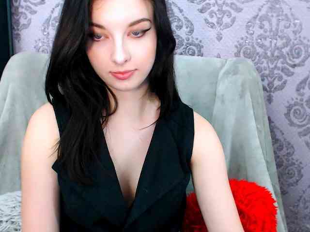VirginLuna webcam