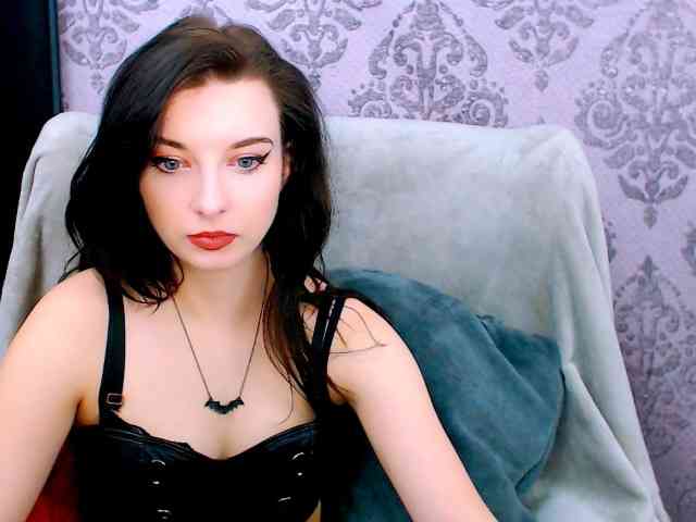 VirginLuna webcam