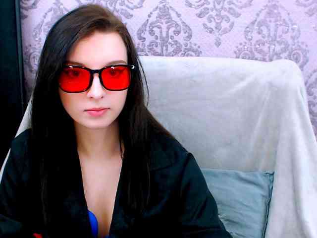 VirginLuna webcam