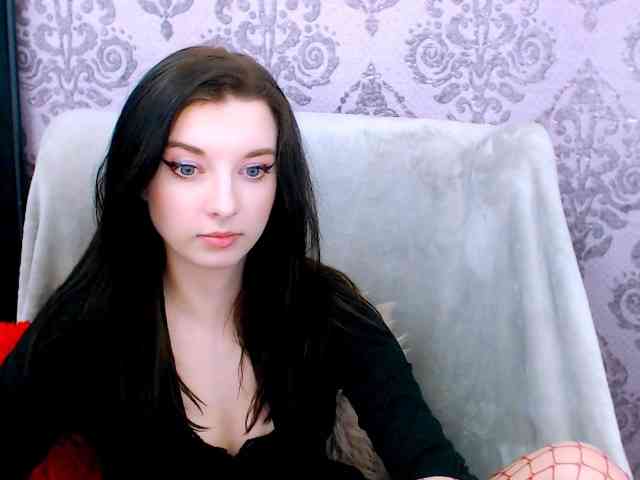 VirginLuna webcam