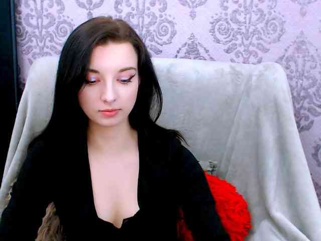 VirginLuna webcam