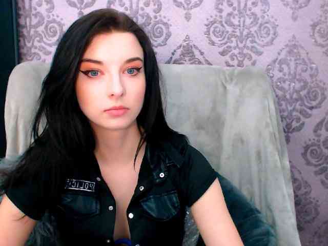 VirginLuna webcam