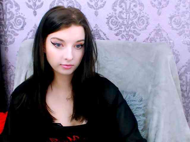 VirginLuna webcam