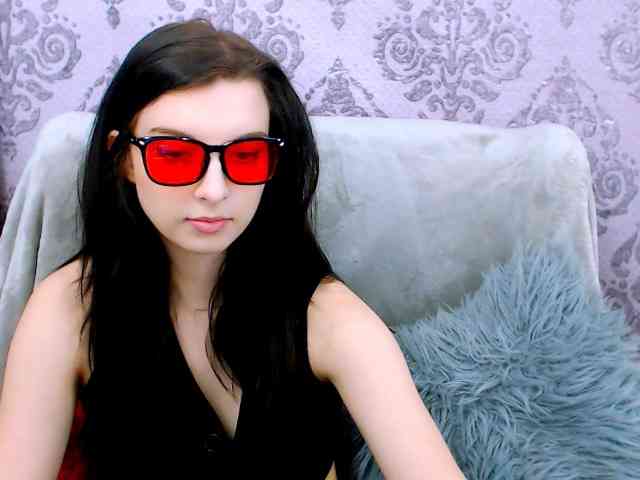 VirginLuna webcam