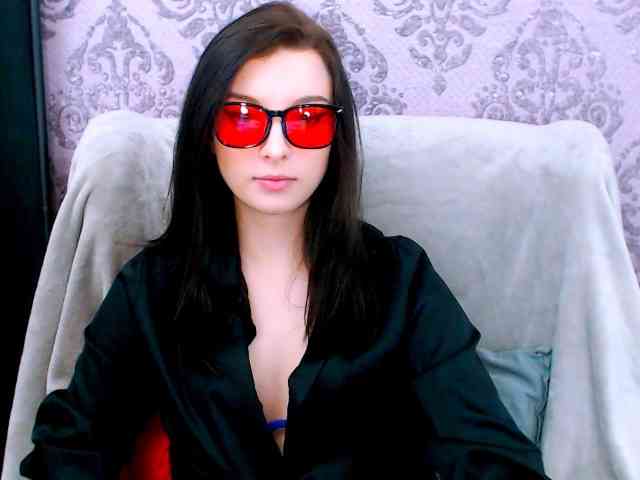 VirginLuna webcam