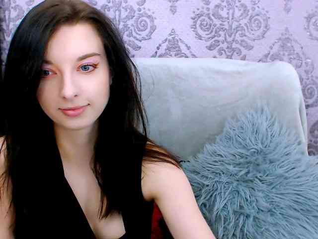 VirginLuna webcam