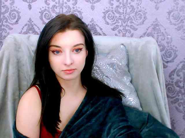 VirginLuna webcam