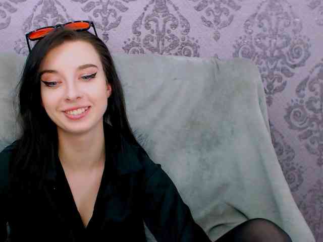 VirginLuna webcam