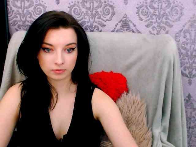VirginLuna webcam