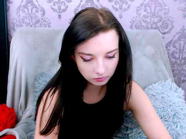 VirginLuna webcam