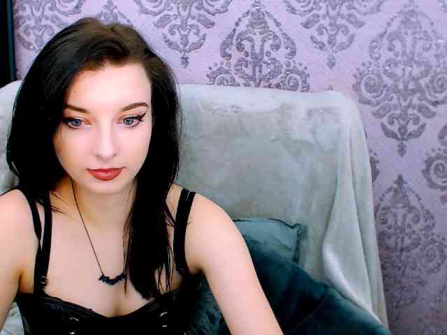 VirginLuna webcam